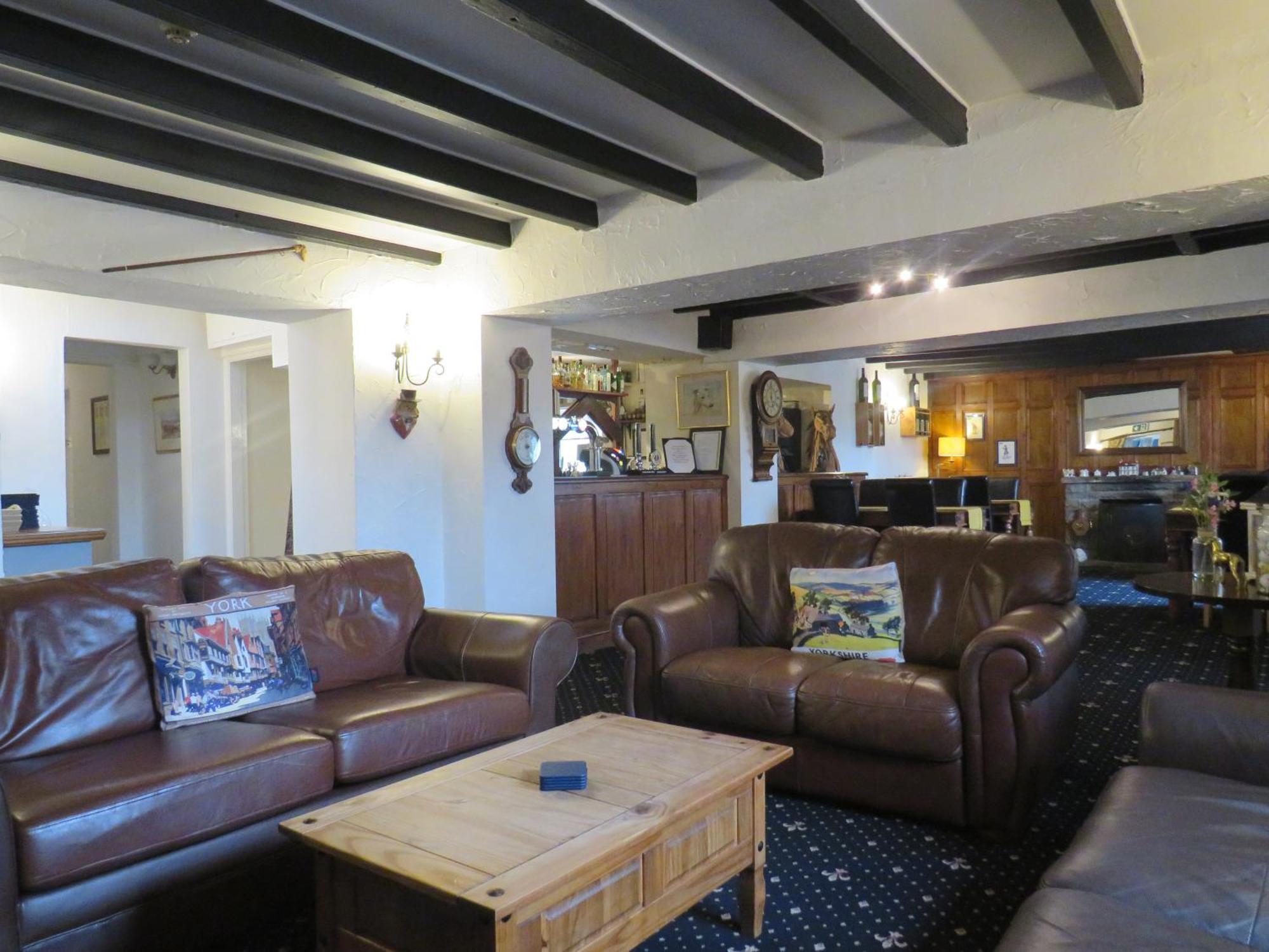 Ganton Greyhound Inn Exteriör bild